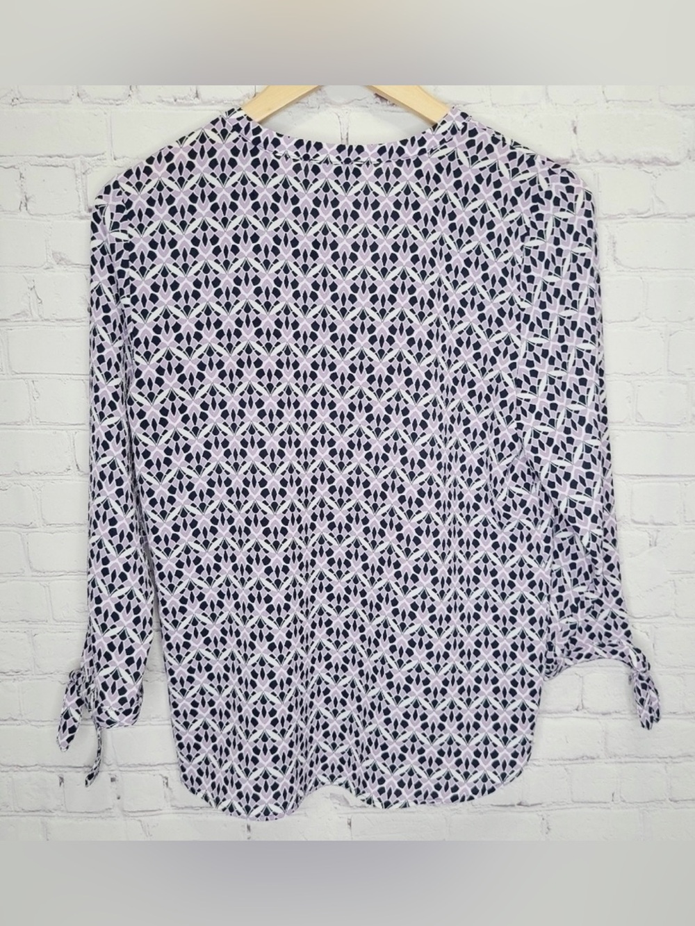 The Limited Small Navy and Purple Pull Over Blouse Excellent Condition - Picture 6 of 6